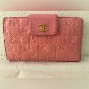 GUC Chanel Lucky Charms Symbols Kisslock Pink Wallet
